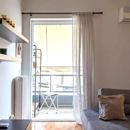 Apartment Cozy Luxury In Neos Kosmos *